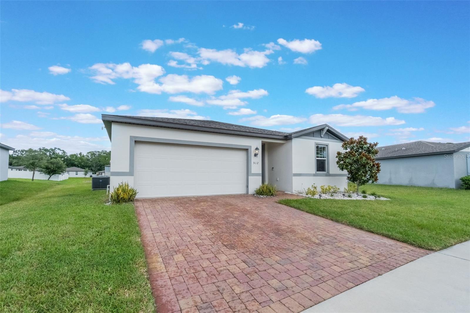 512 VISTA VILLAGES BLVD