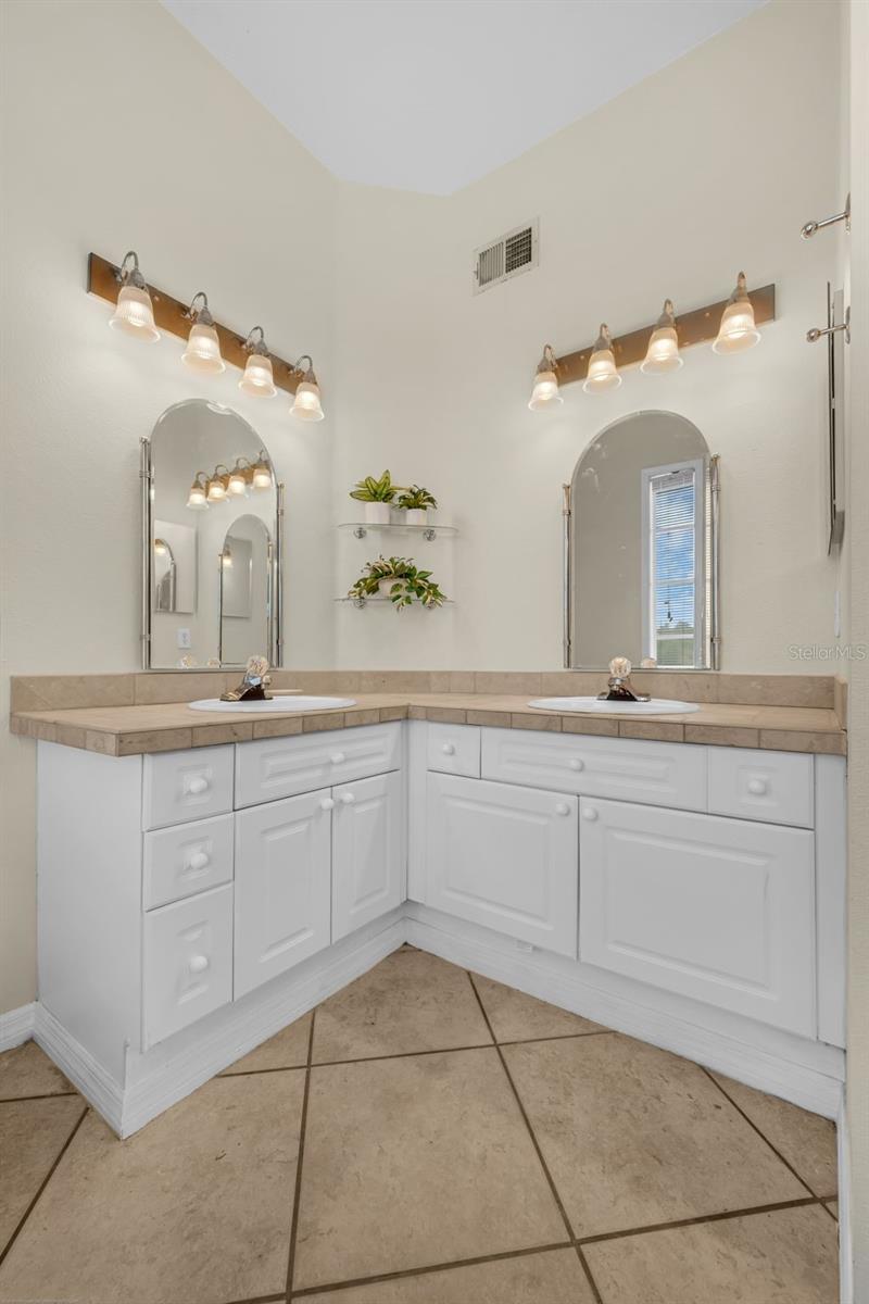 280 CELEBRATION BLVD #304