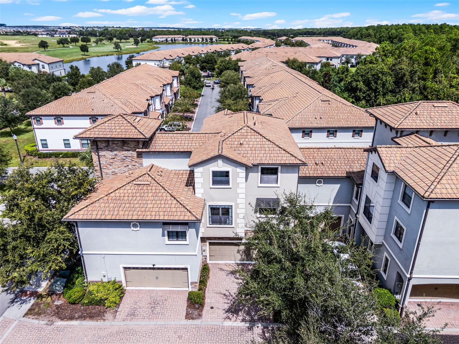 1317 SHINNECOCK HILLS DR