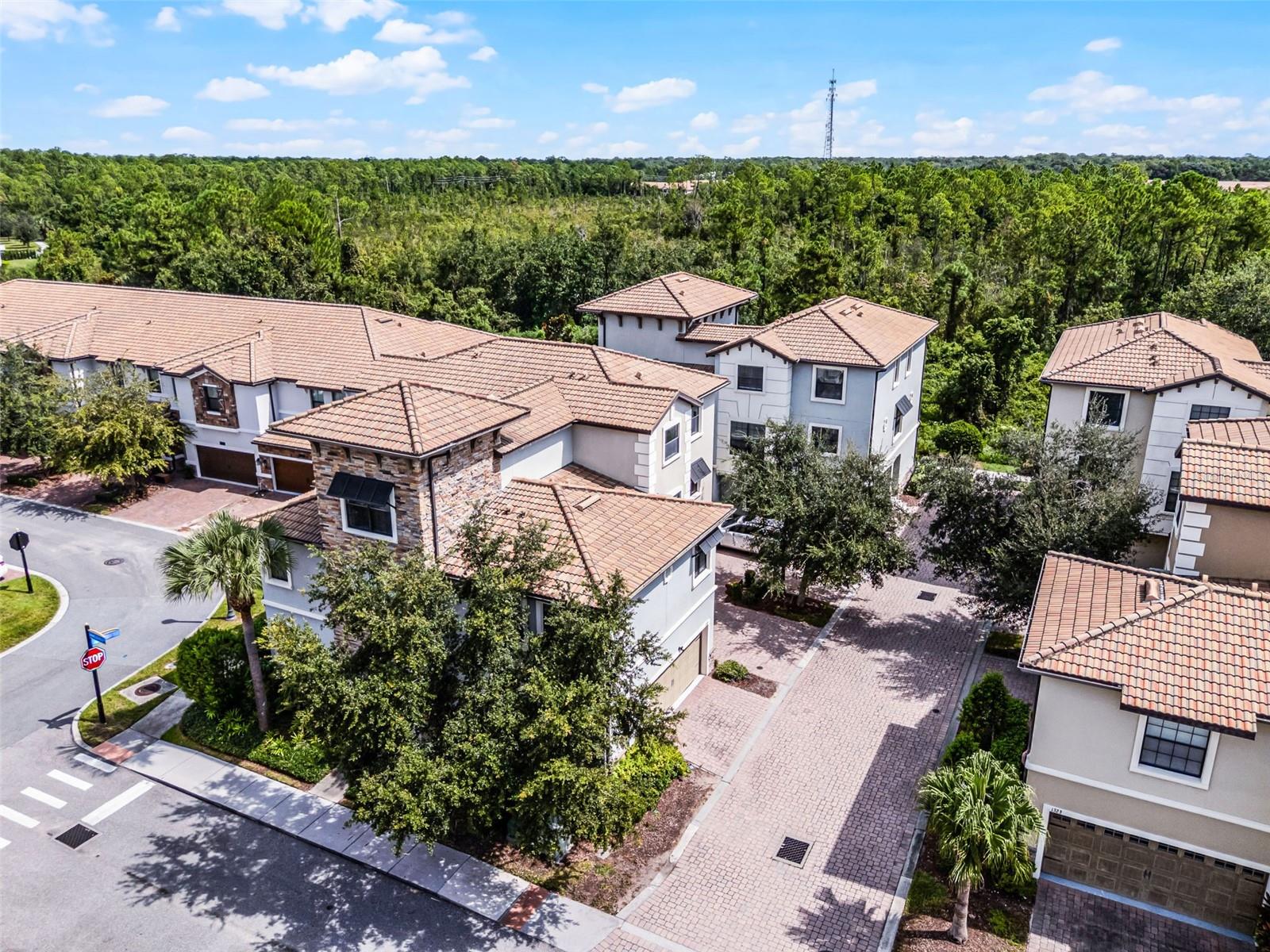 1317 SHINNECOCK HILLS DR