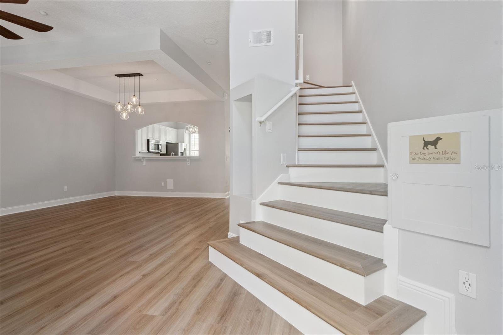 629 MULBERRY AVE