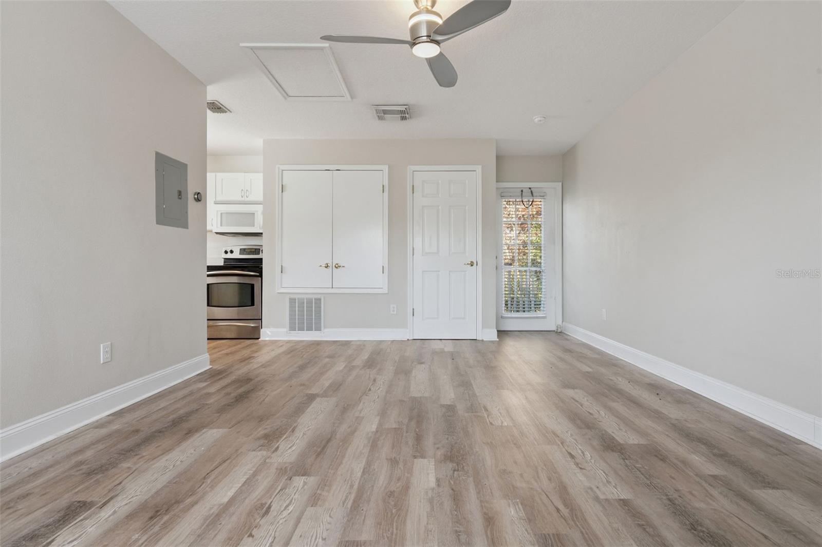 629 MULBERRY AVE