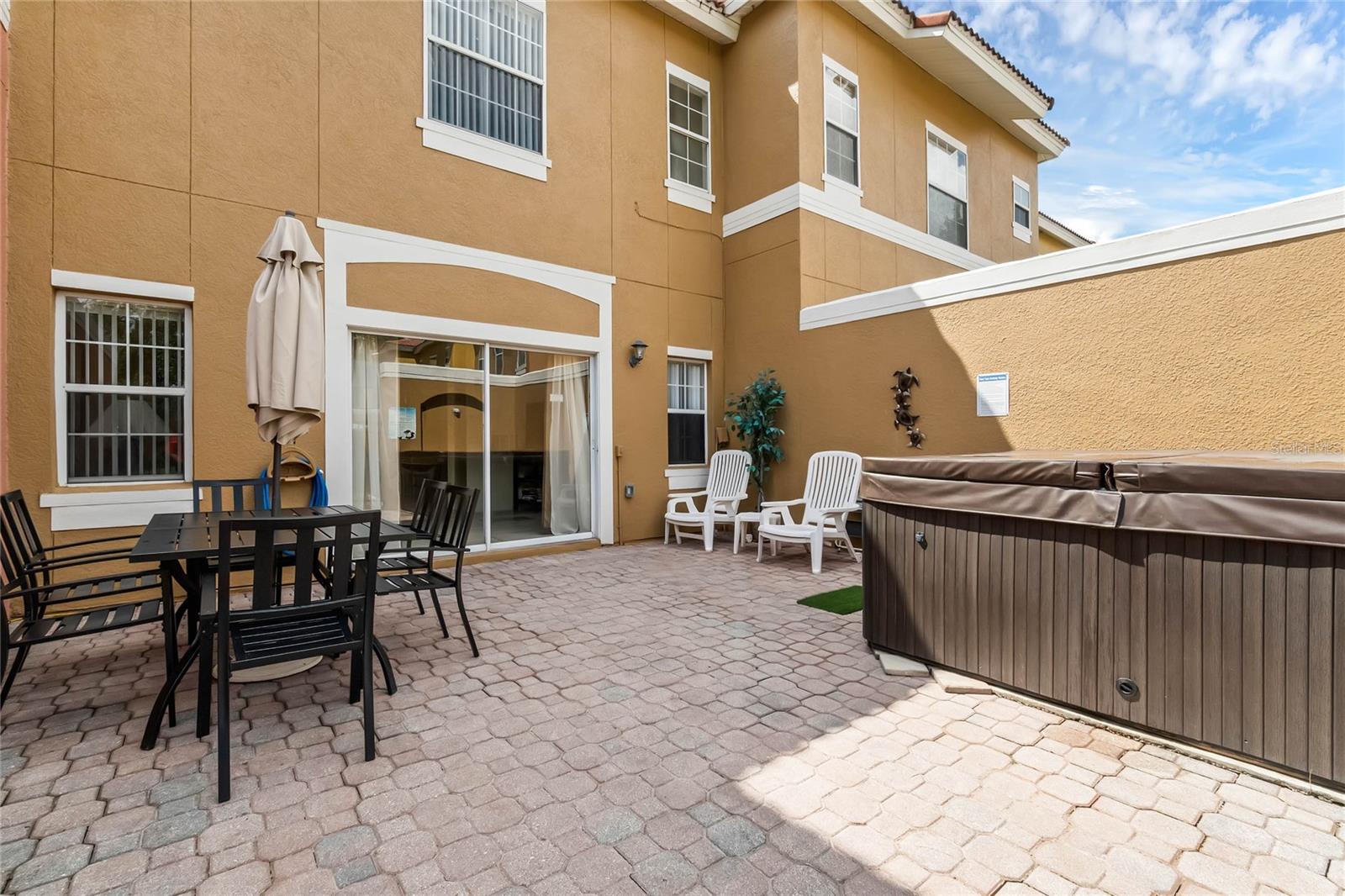 105 POMPANO BEACH DR