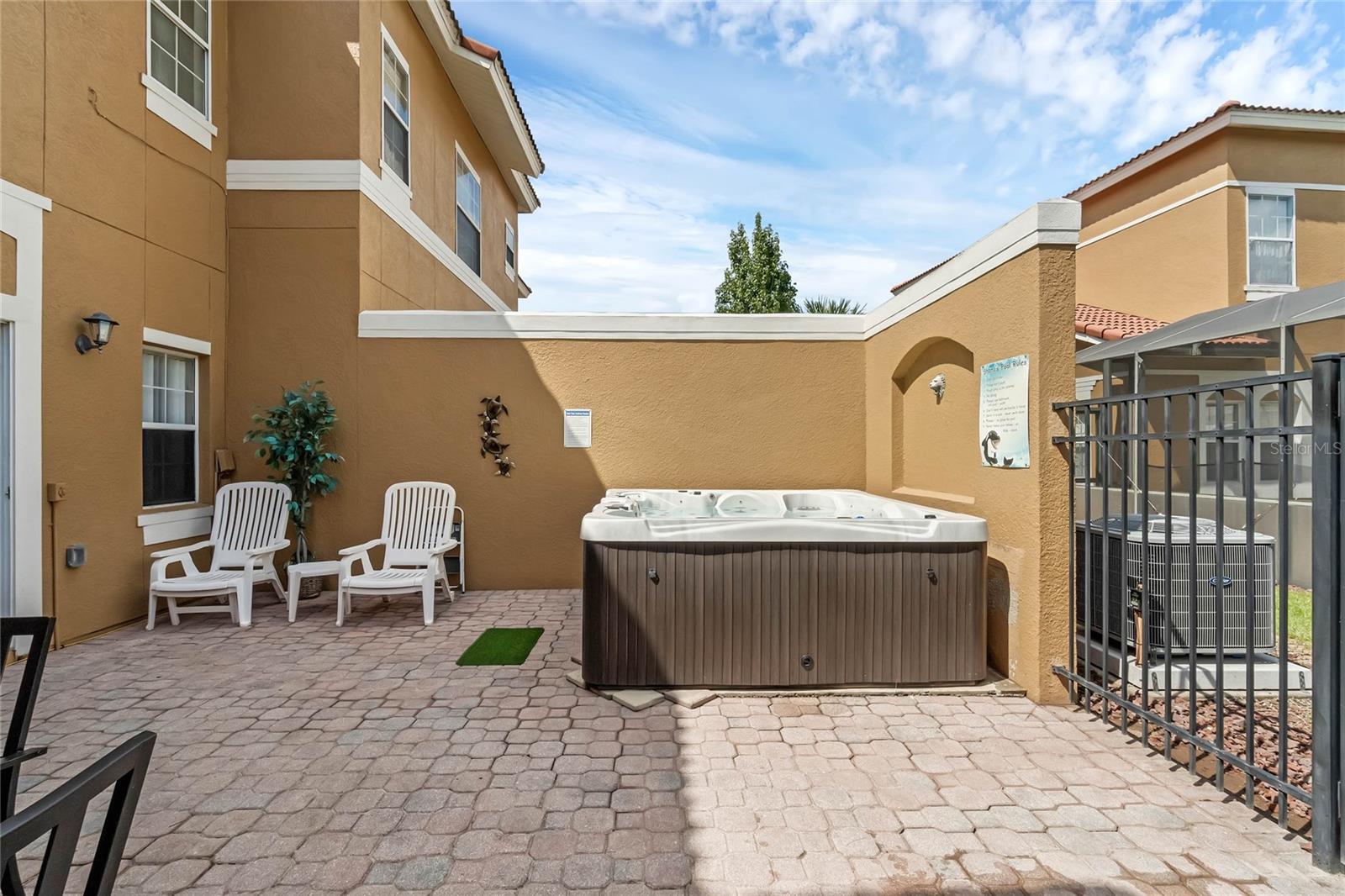 105 POMPANO BEACH DR