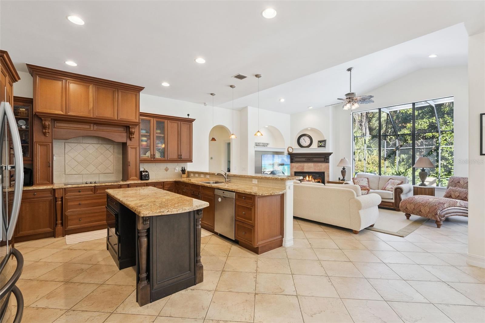 799 OAK SHADOWS RD