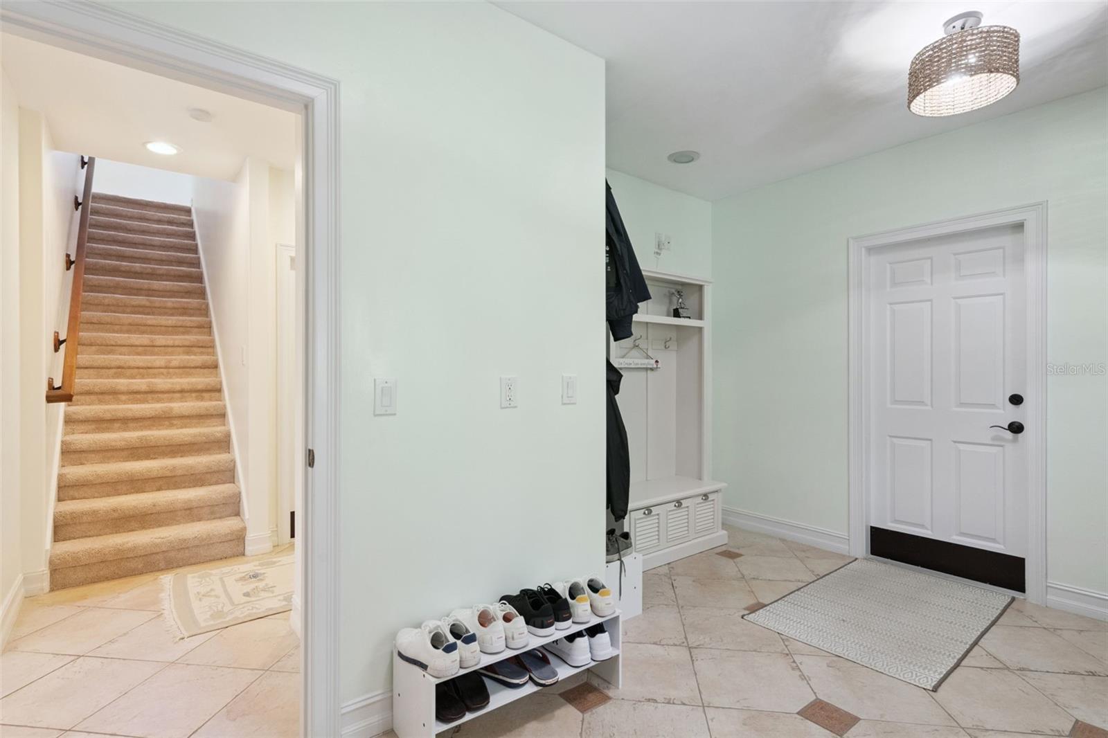 799 OAK SHADOWS RD