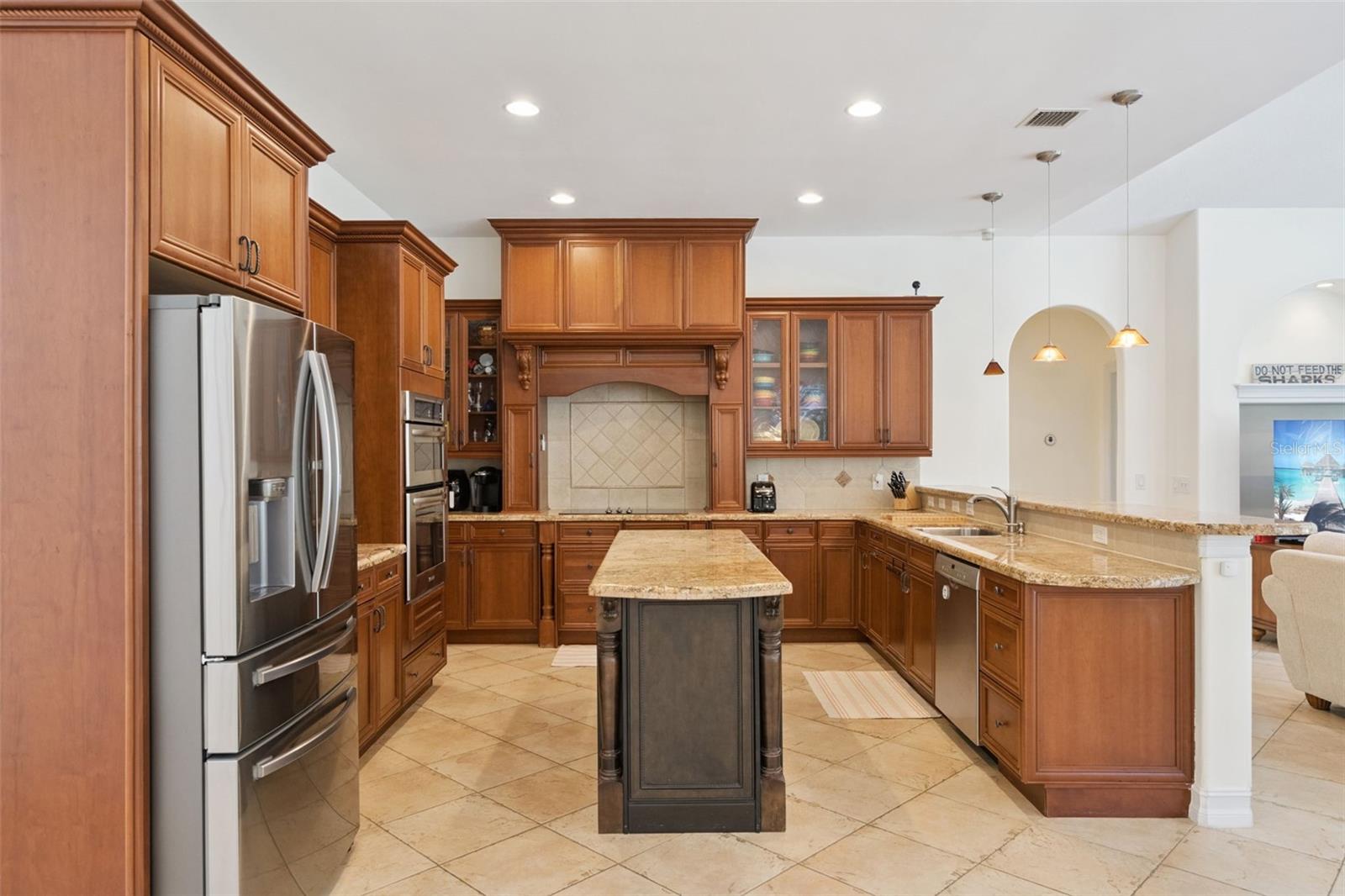 799 OAK SHADOWS RD