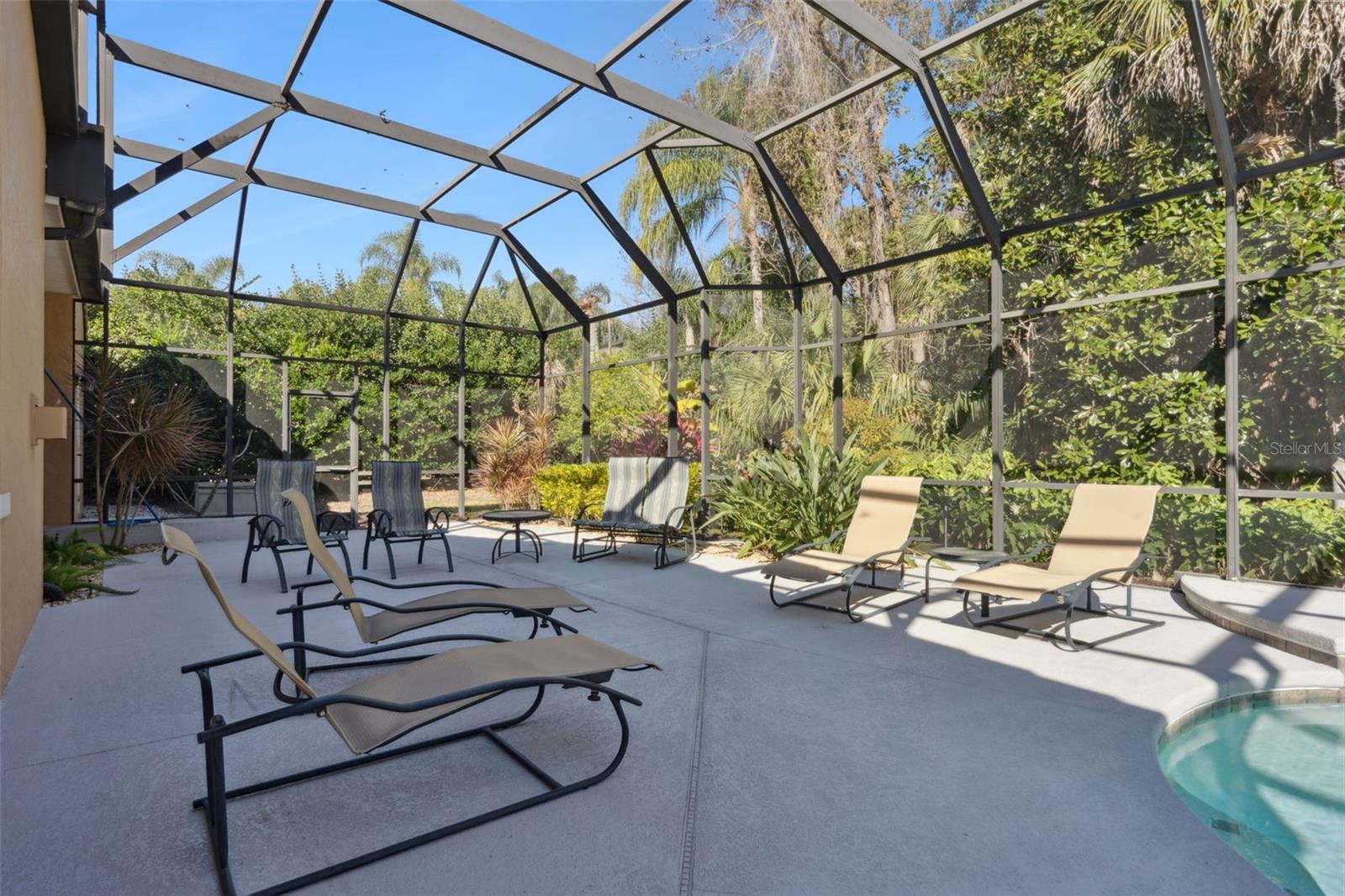799 OAK SHADOWS RD