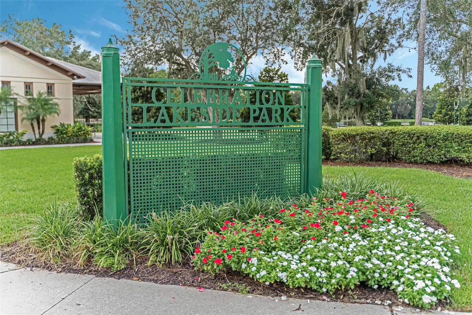 799 OAK SHADOWS RD
