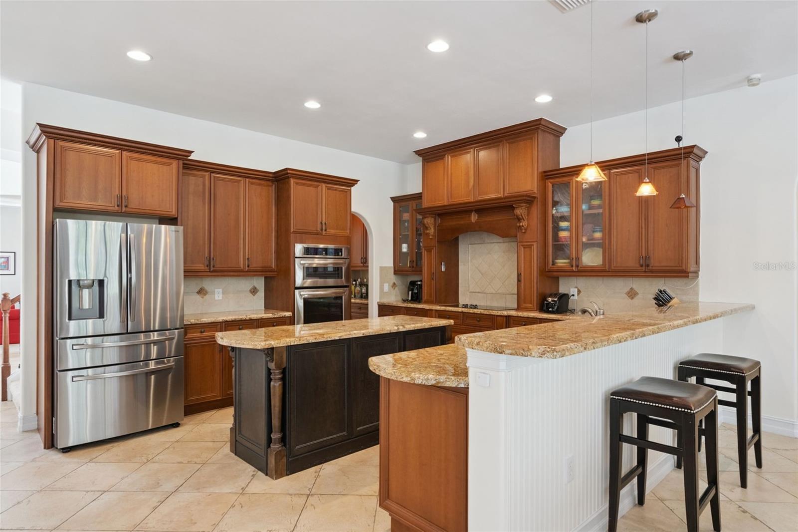 799 OAK SHADOWS RD