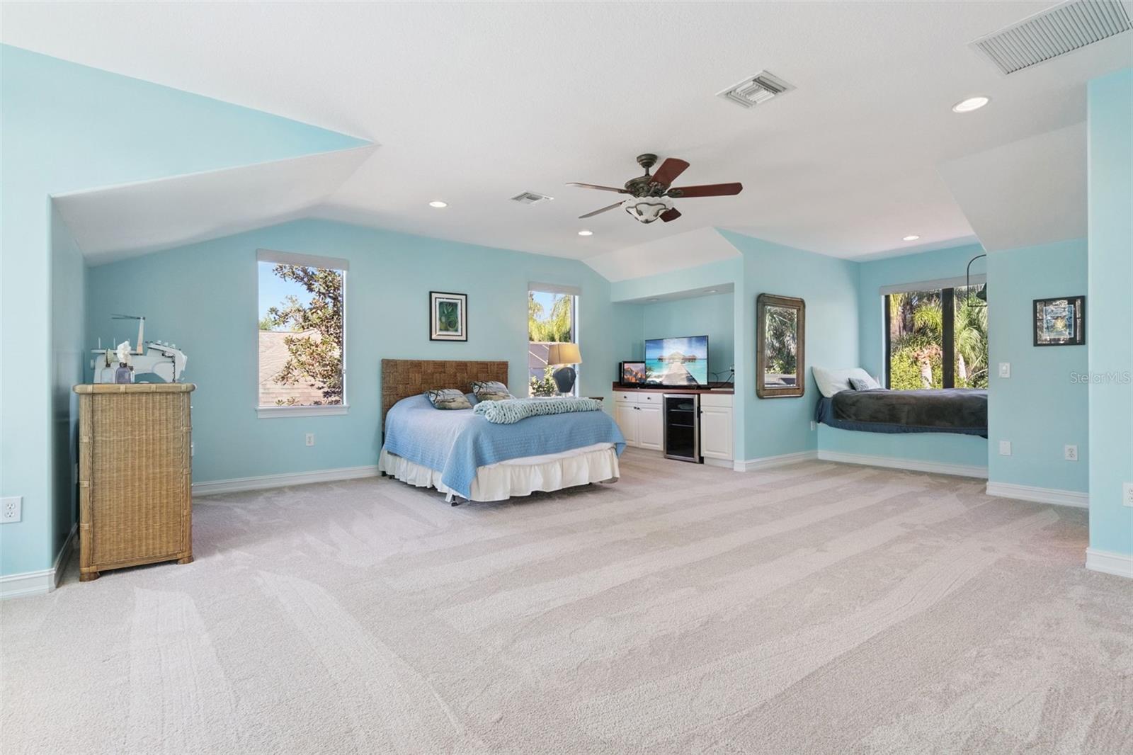 799 OAK SHADOWS RD