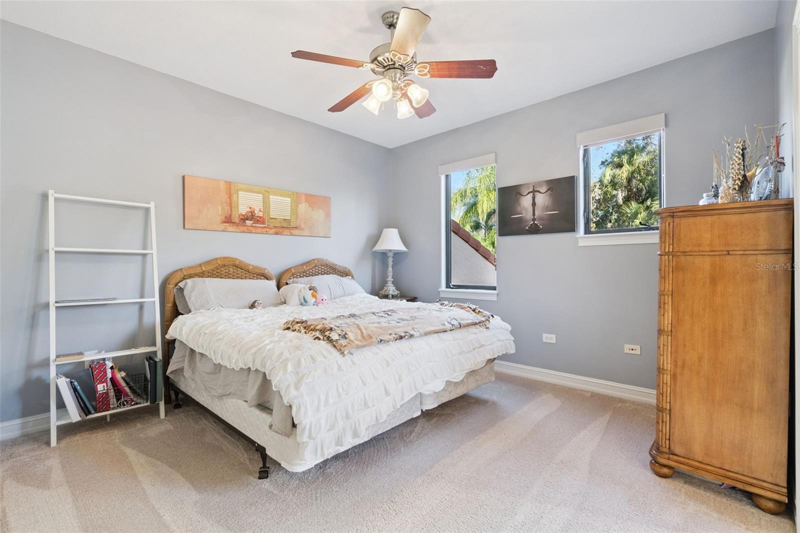 799 OAK SHADOWS RD