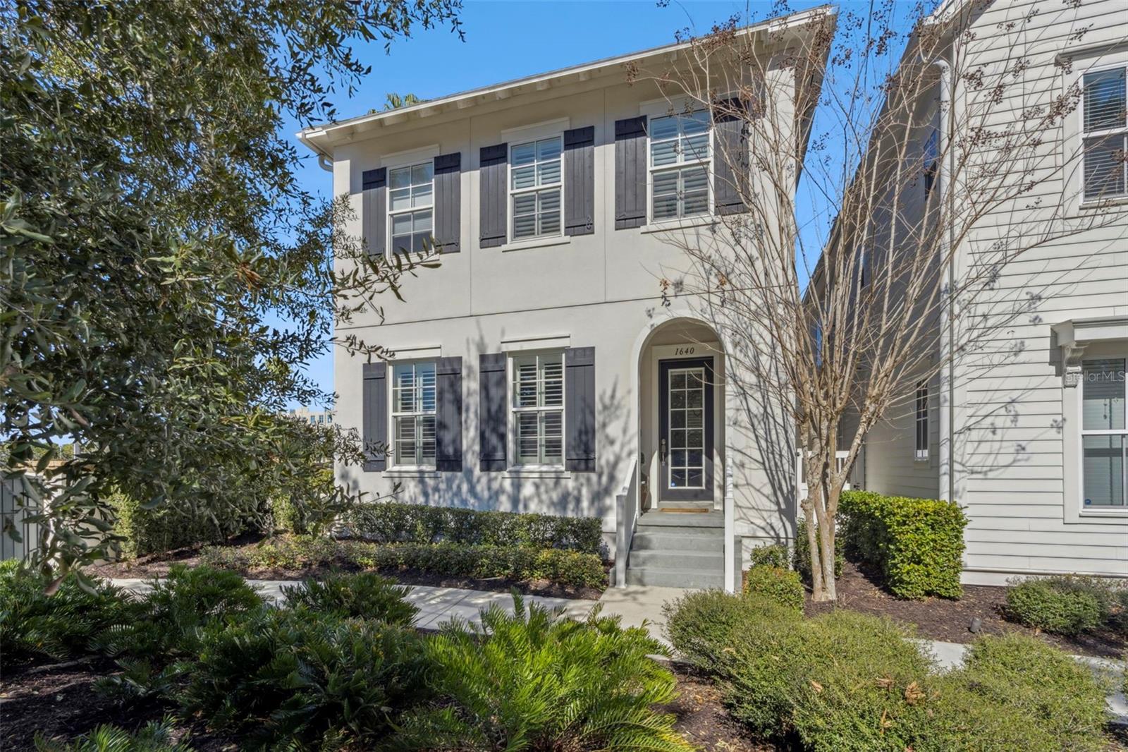 1640 RESOLUTE ST