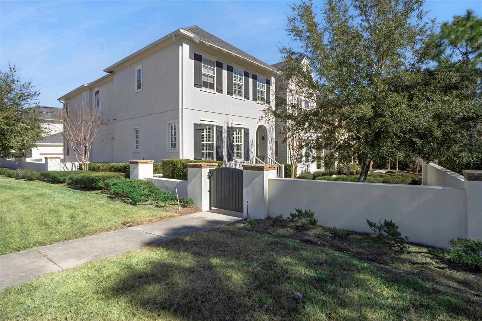 1640 RESOLUTE ST