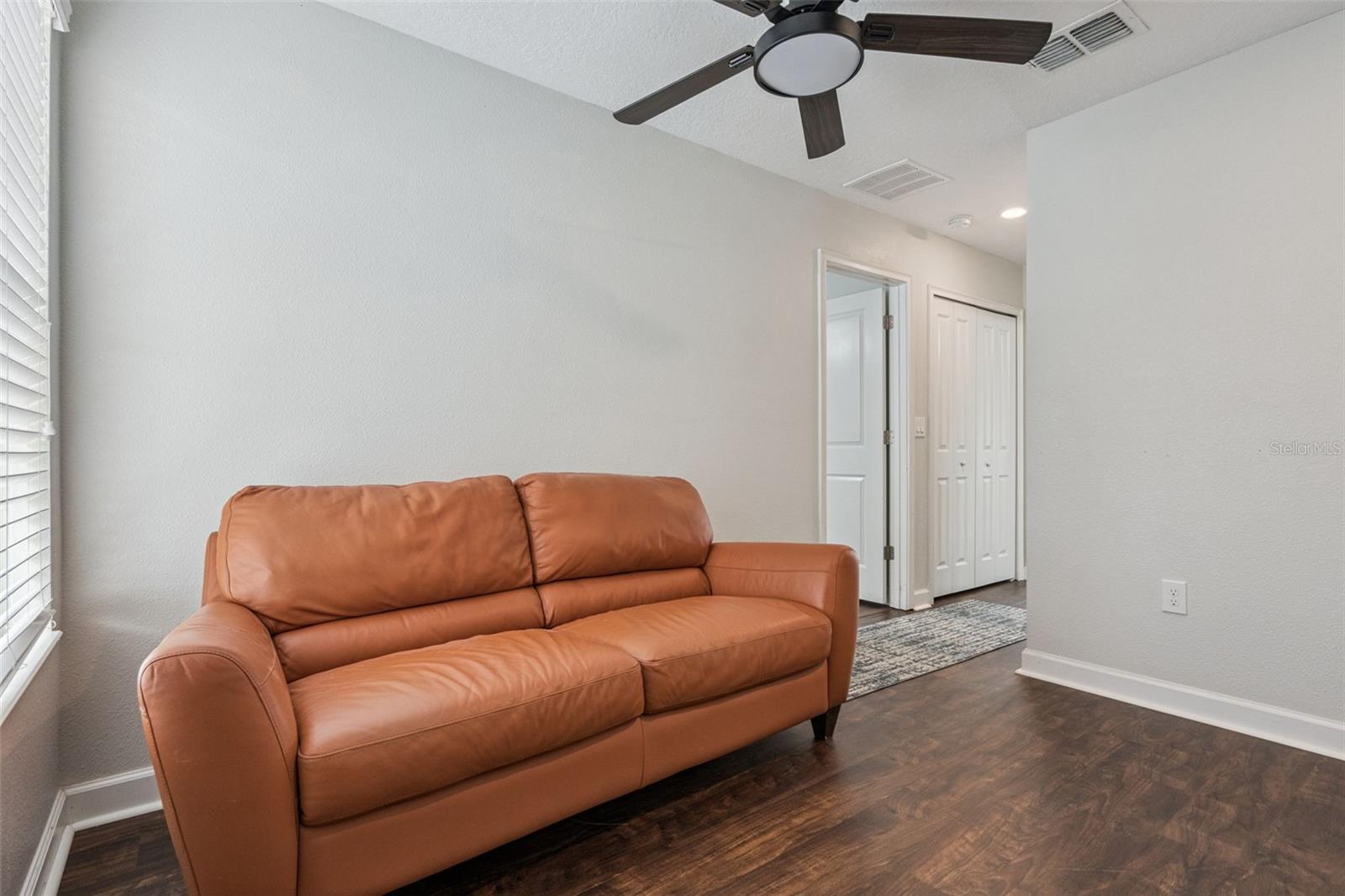 4633 FAIRY TALE CIR