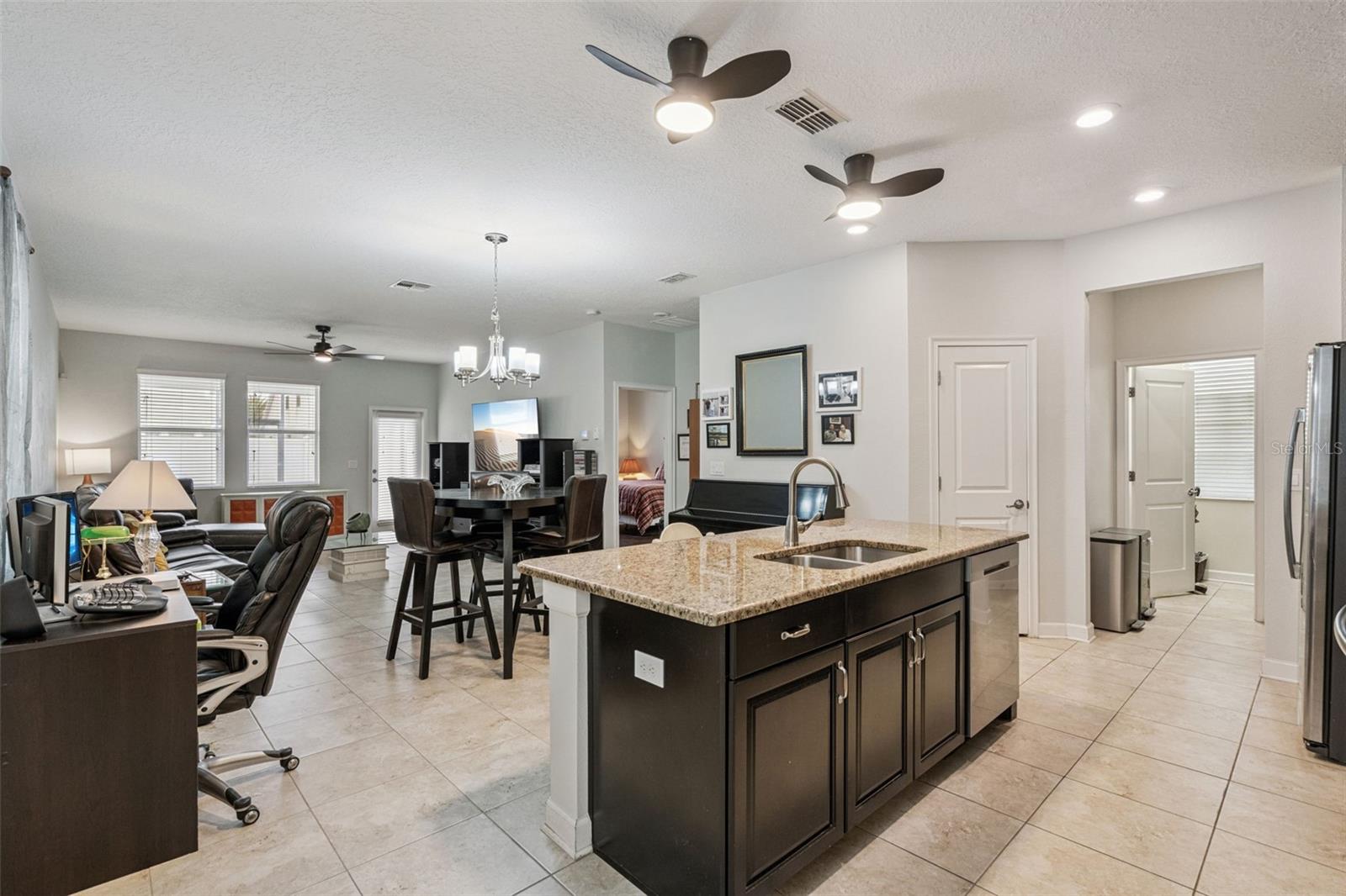 4633 FAIRY TALE CIR