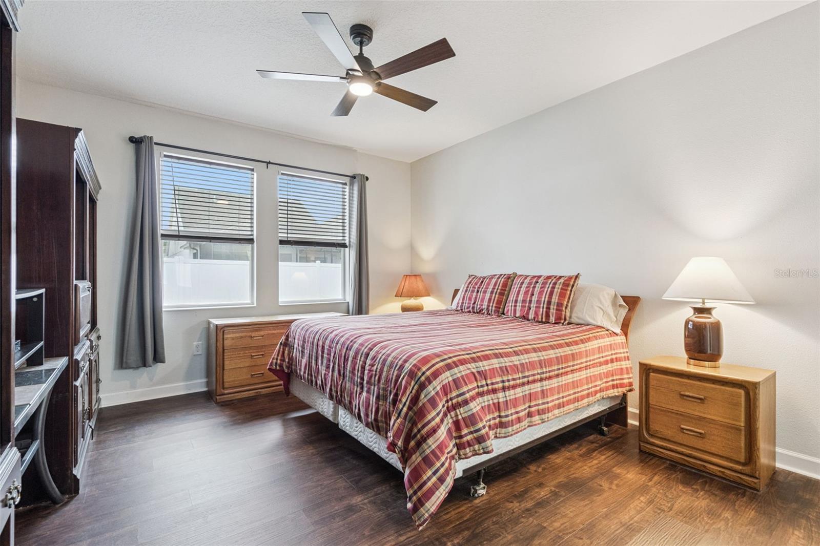4633 FAIRY TALE CIR