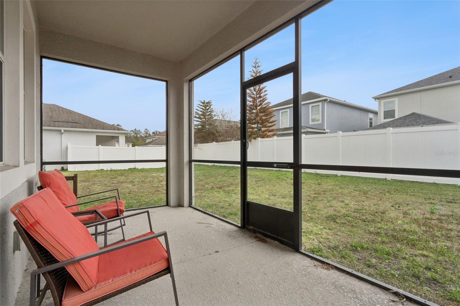 4633 FAIRY TALE CIR