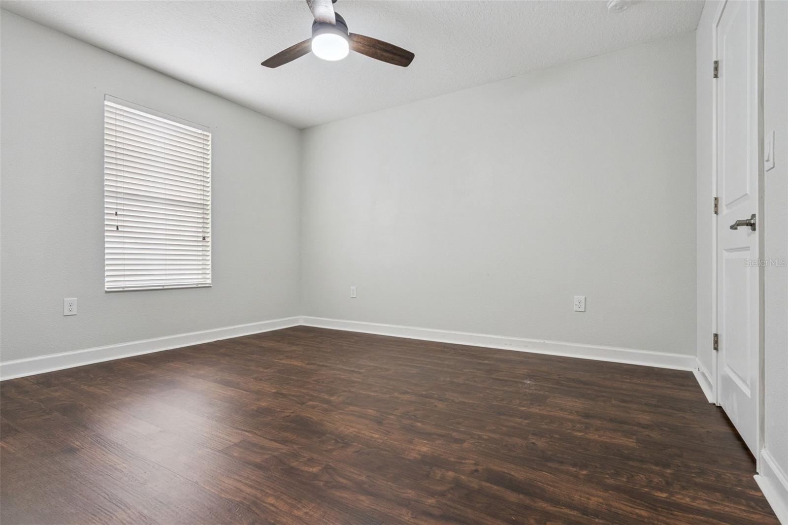 4633 FAIRY TALE CIR