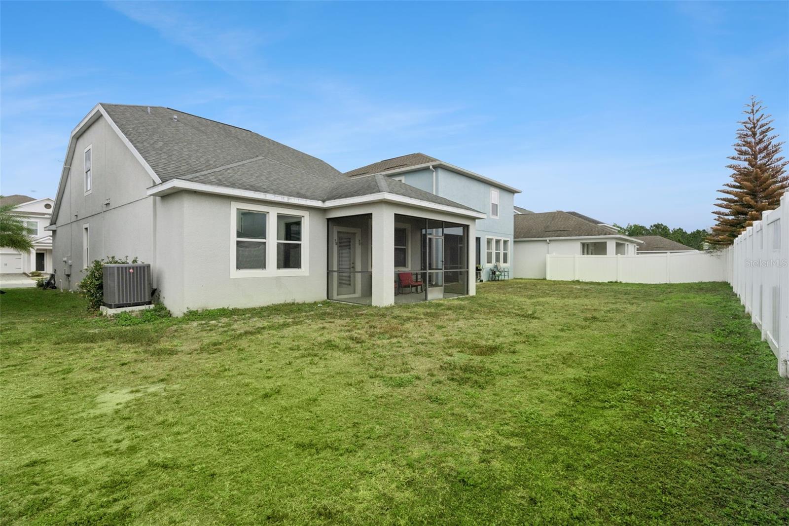 4633 FAIRY TALE CIR