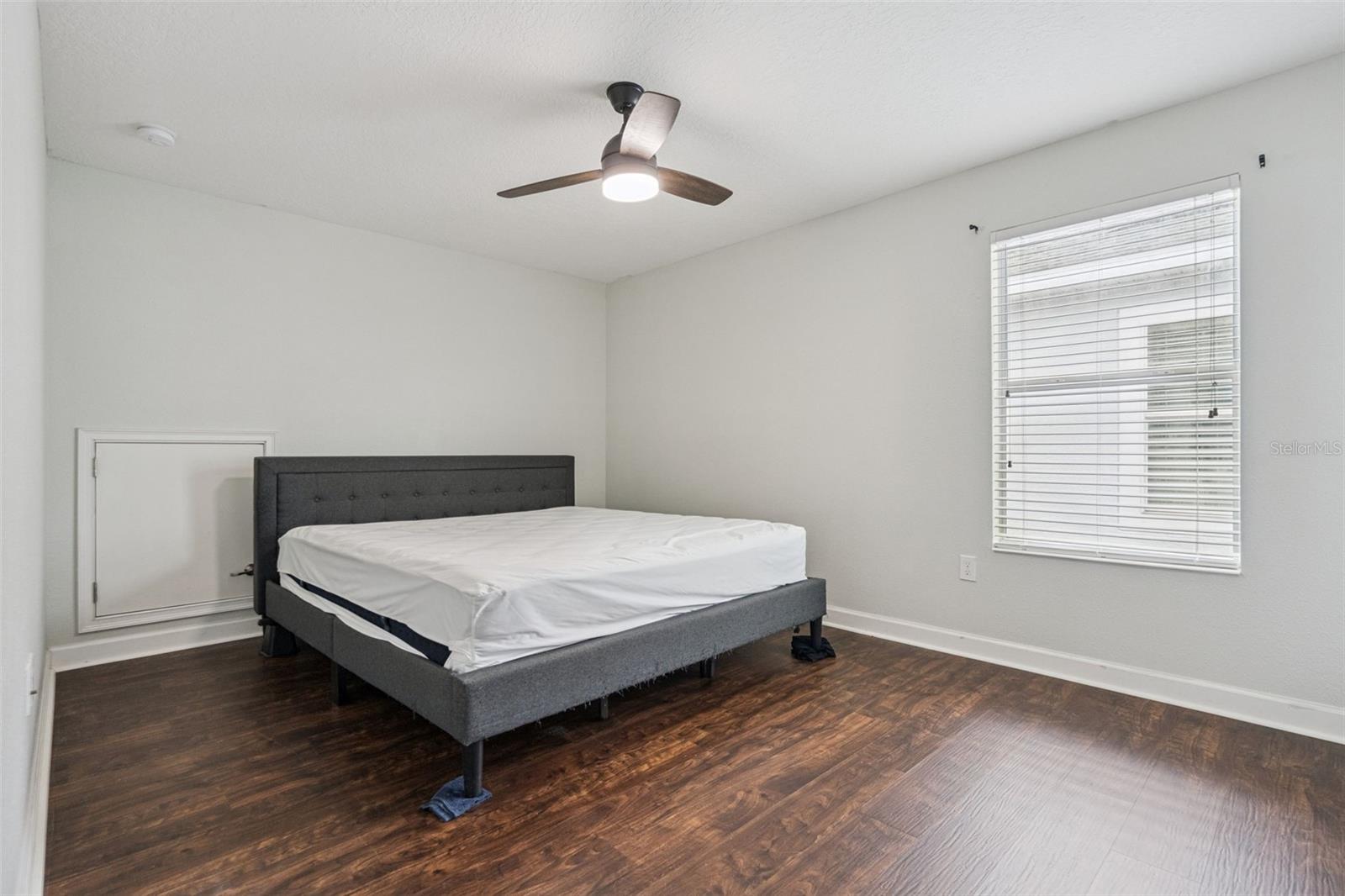 4633 FAIRY TALE CIR