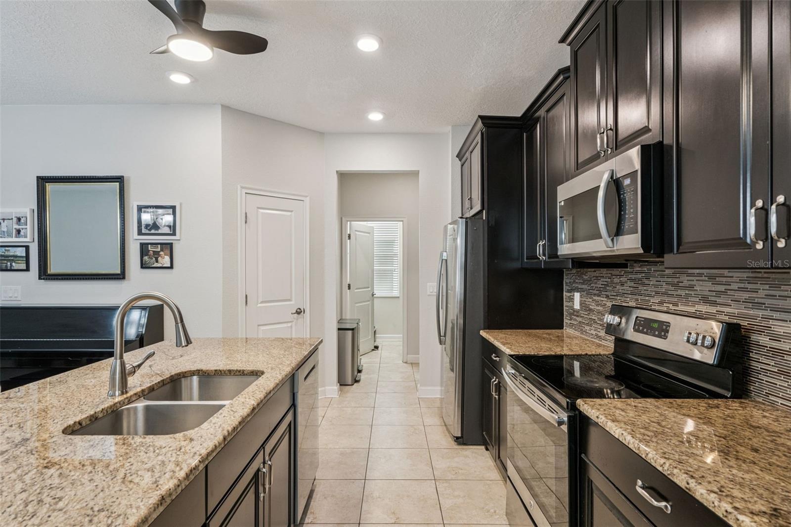 4633 FAIRY TALE CIR