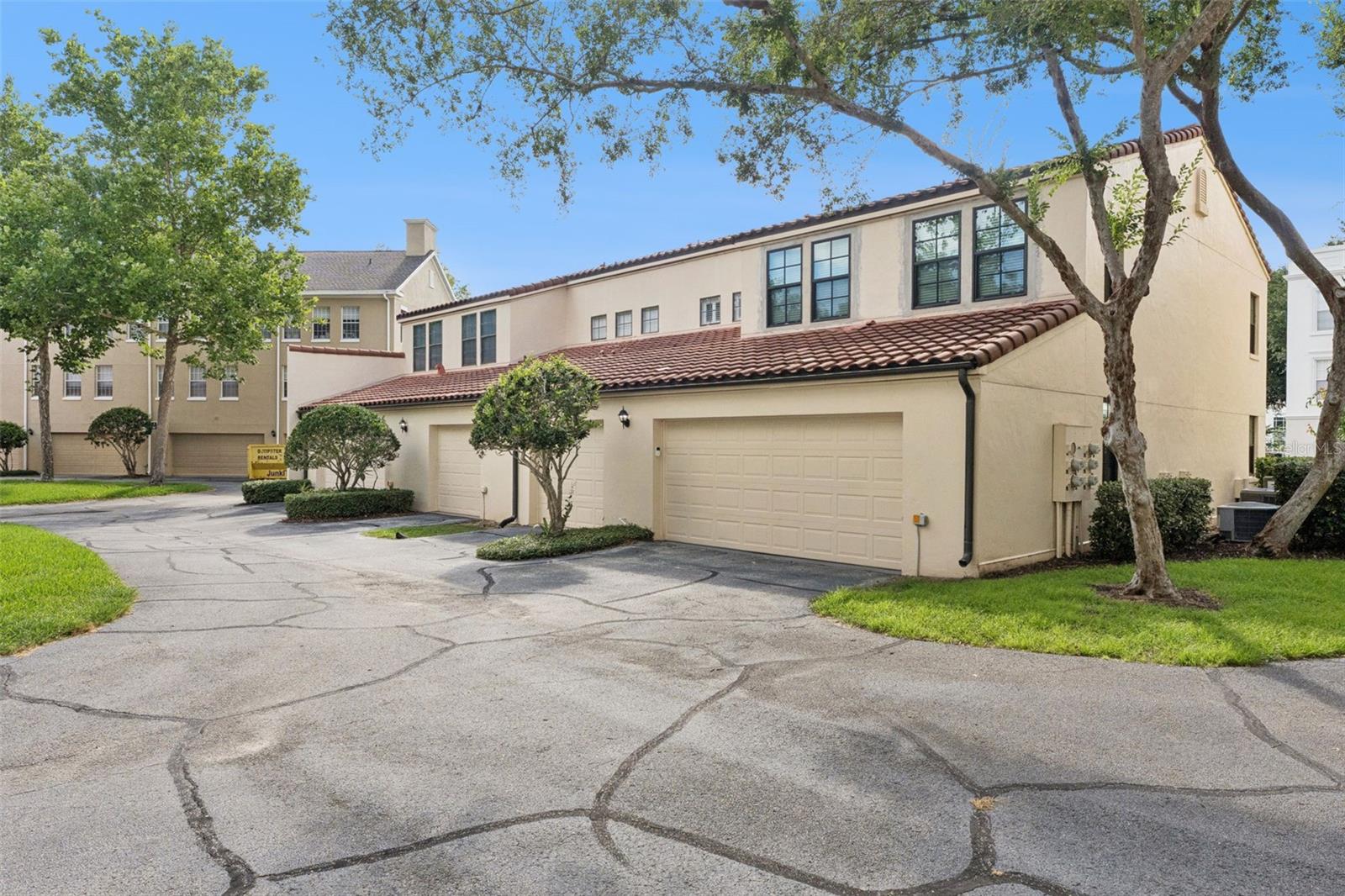 753 SIENA PALM DR