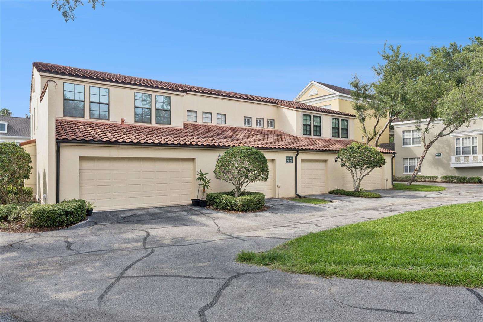 753 SIENA PALM DR
