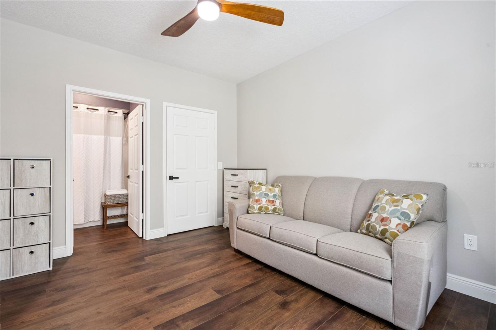 315 GRAND MAGNOLIA AVE #203