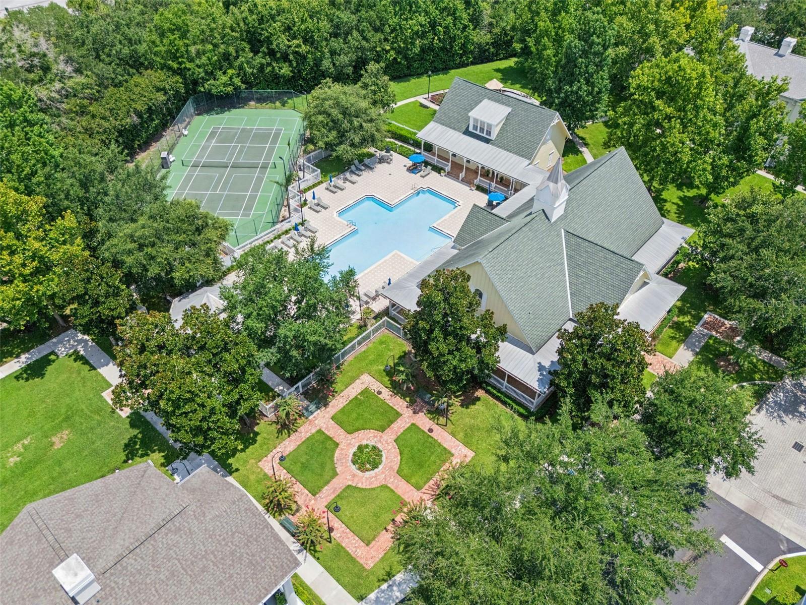 315 GRAND MAGNOLIA AVE #203