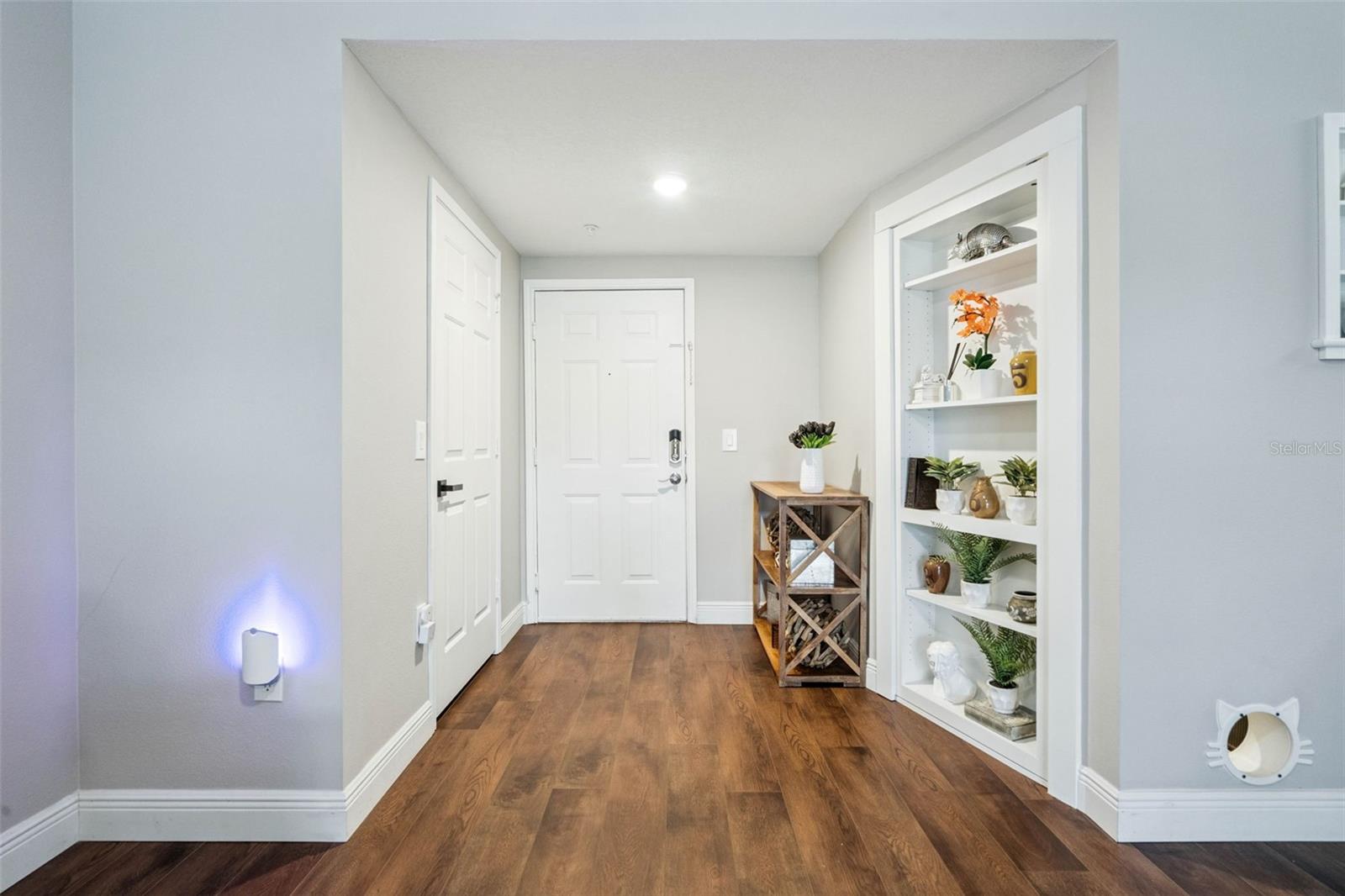 315 GRAND MAGNOLIA AVE #203