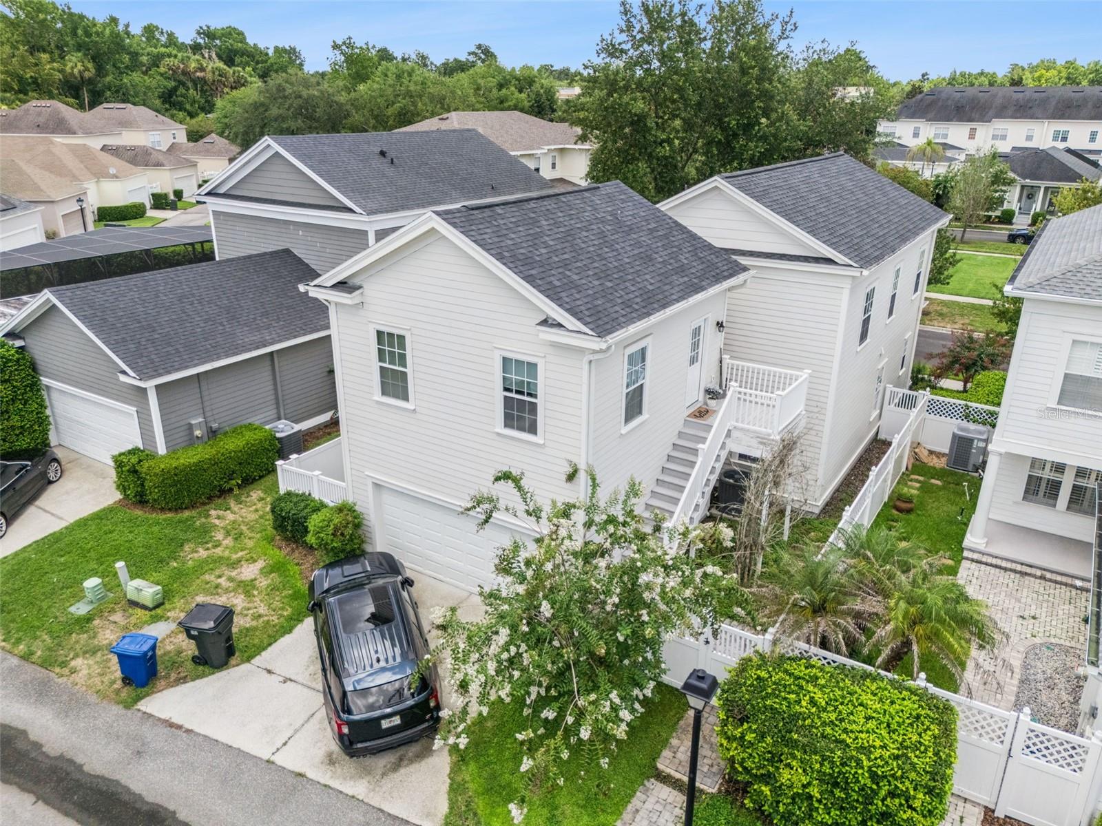 1102 GOLDENASTER CT