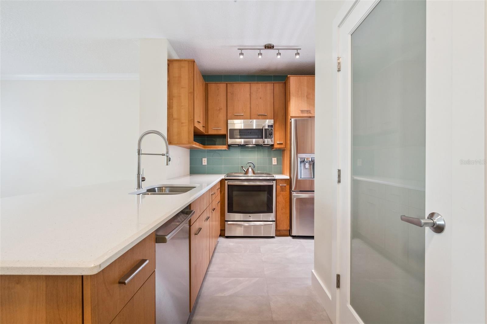 529 WATER ST #529