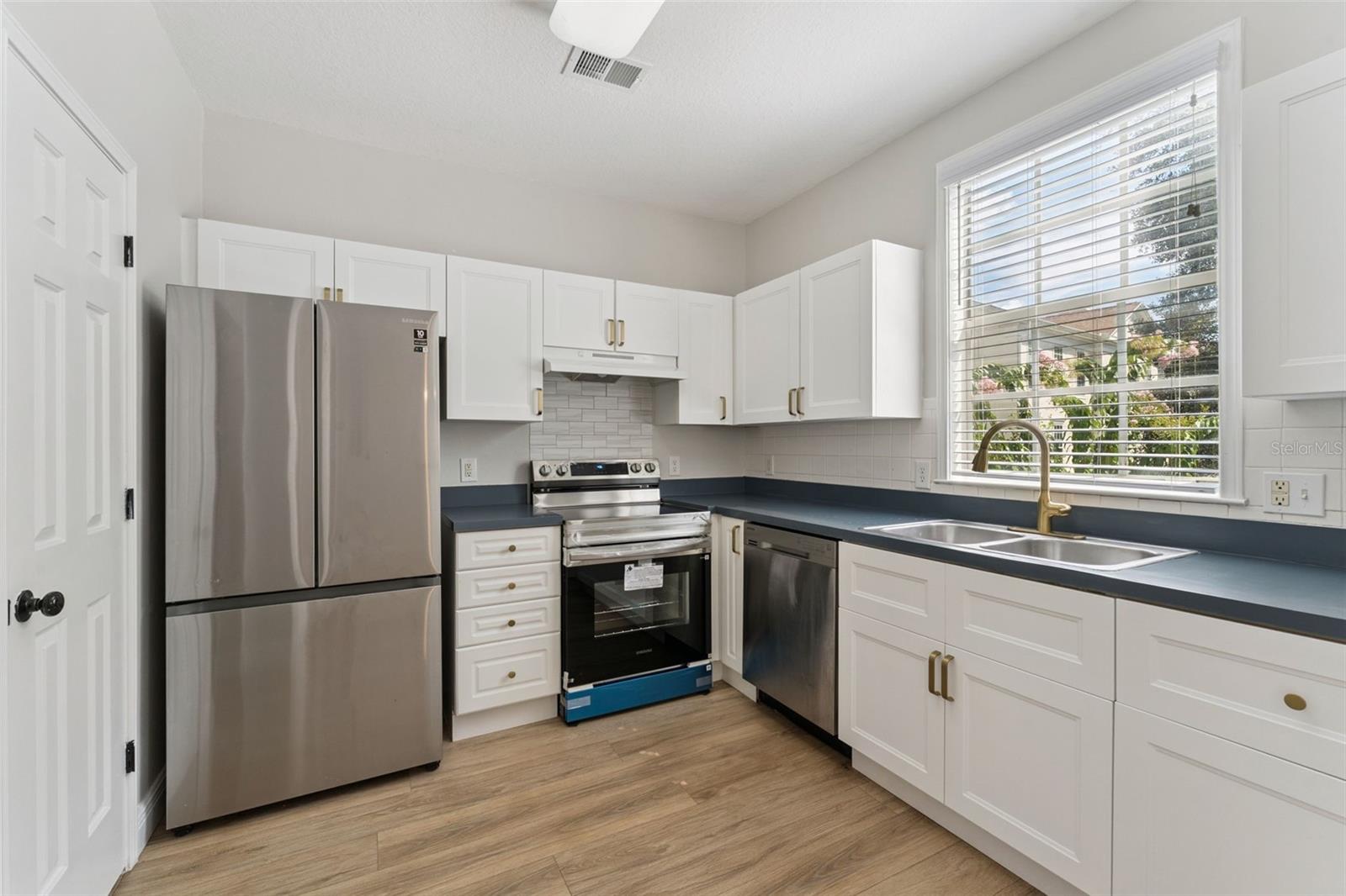 310 GRAND MAGNOLIA AVE #310