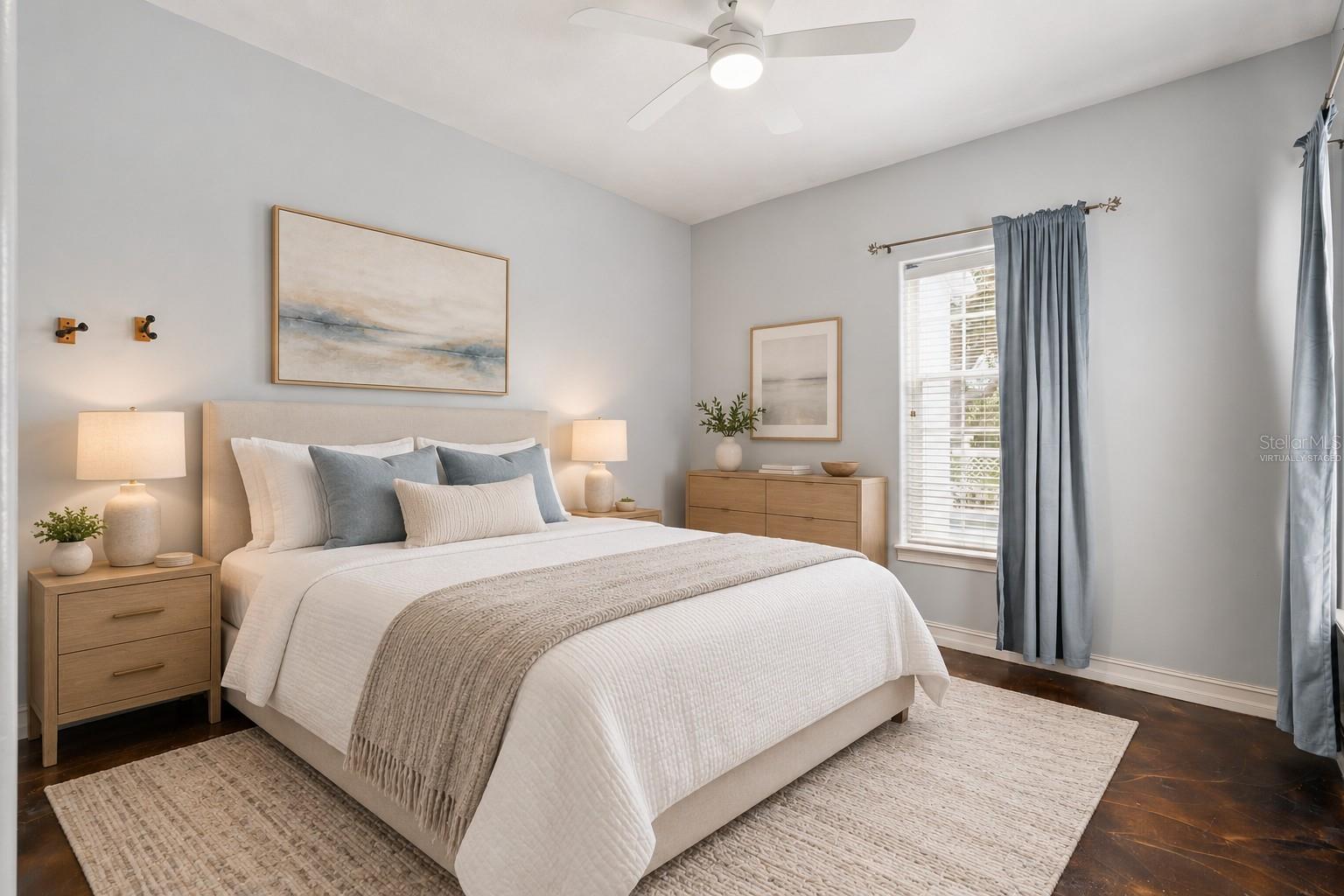 906 SPRING PARK LOOP