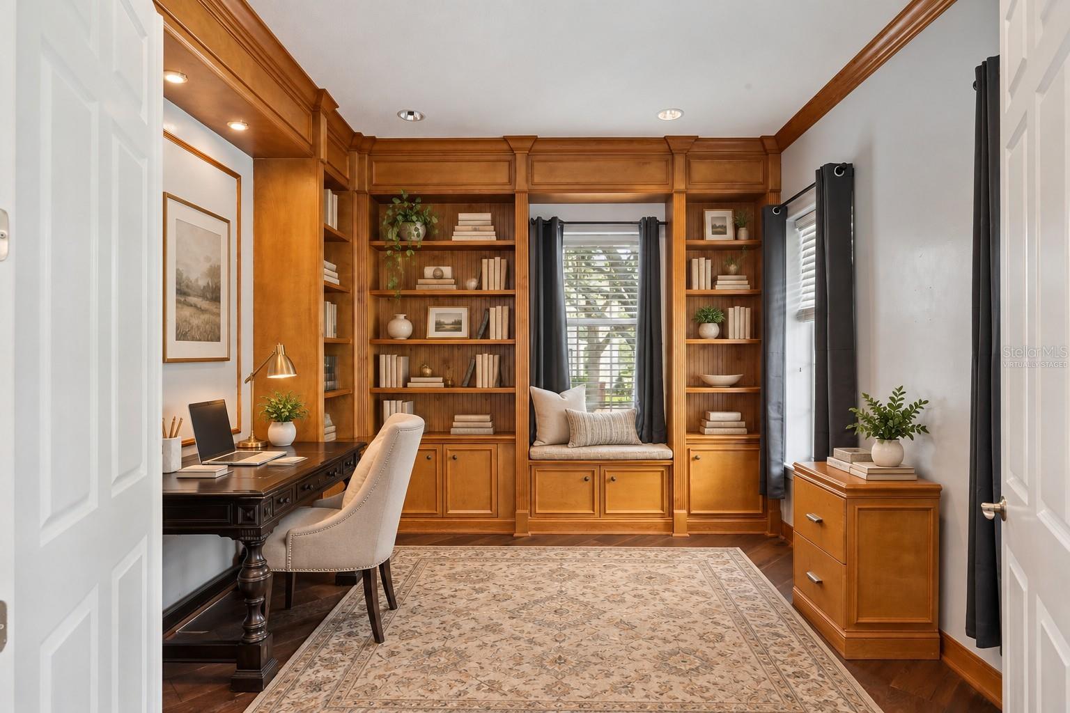 906 SPRING PARK LOOP