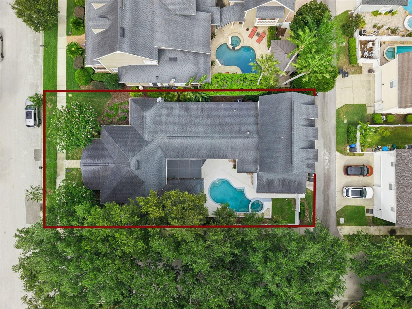 906 SPRING PARK LOOP