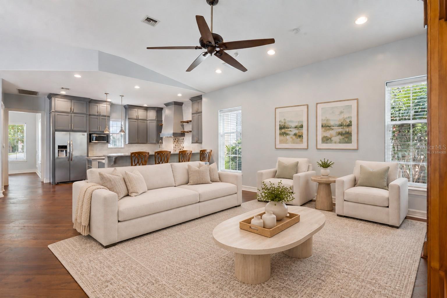 906 SPRING PARK LOOP