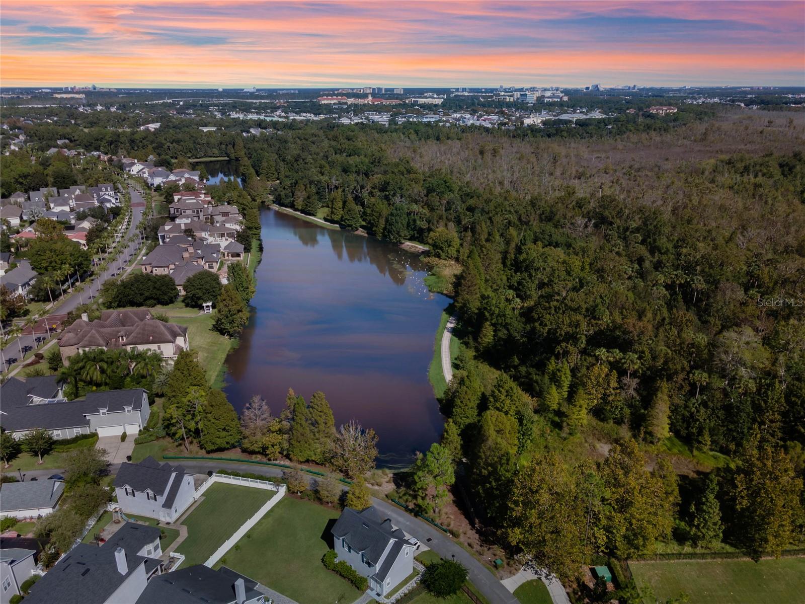 906 SPRING PARK LOOP