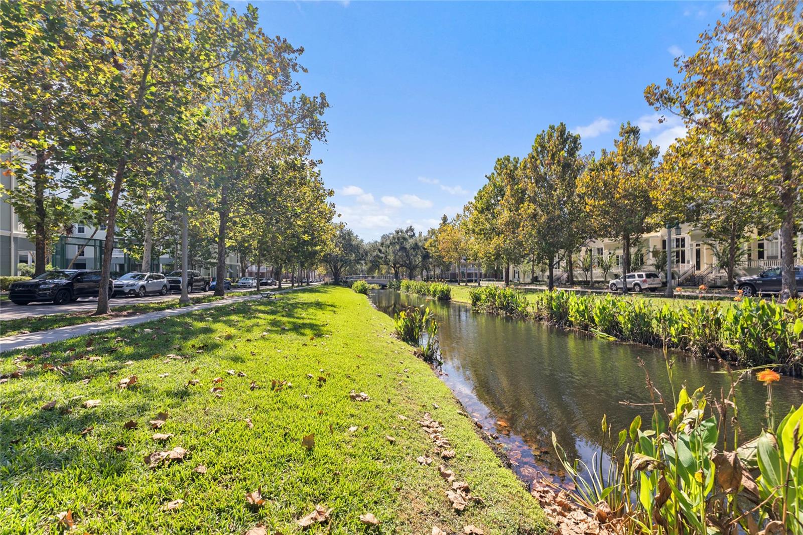 906 SPRING PARK LOOP