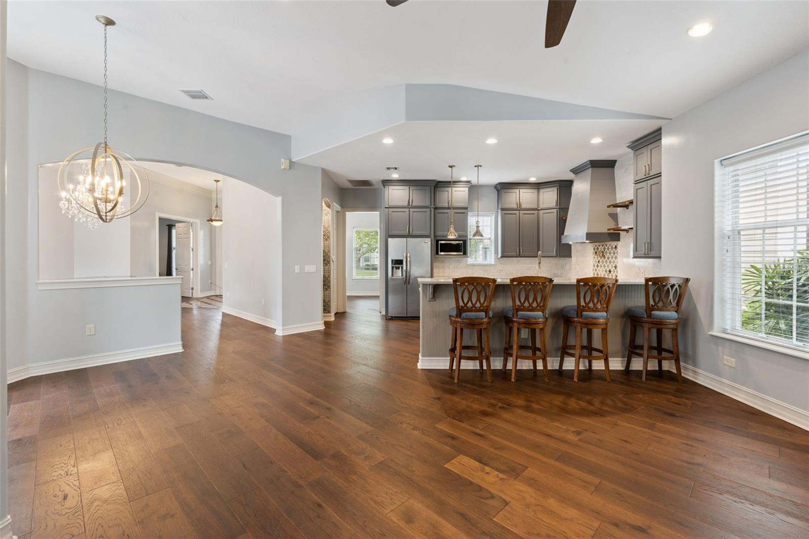 906 SPRING PARK LOOP