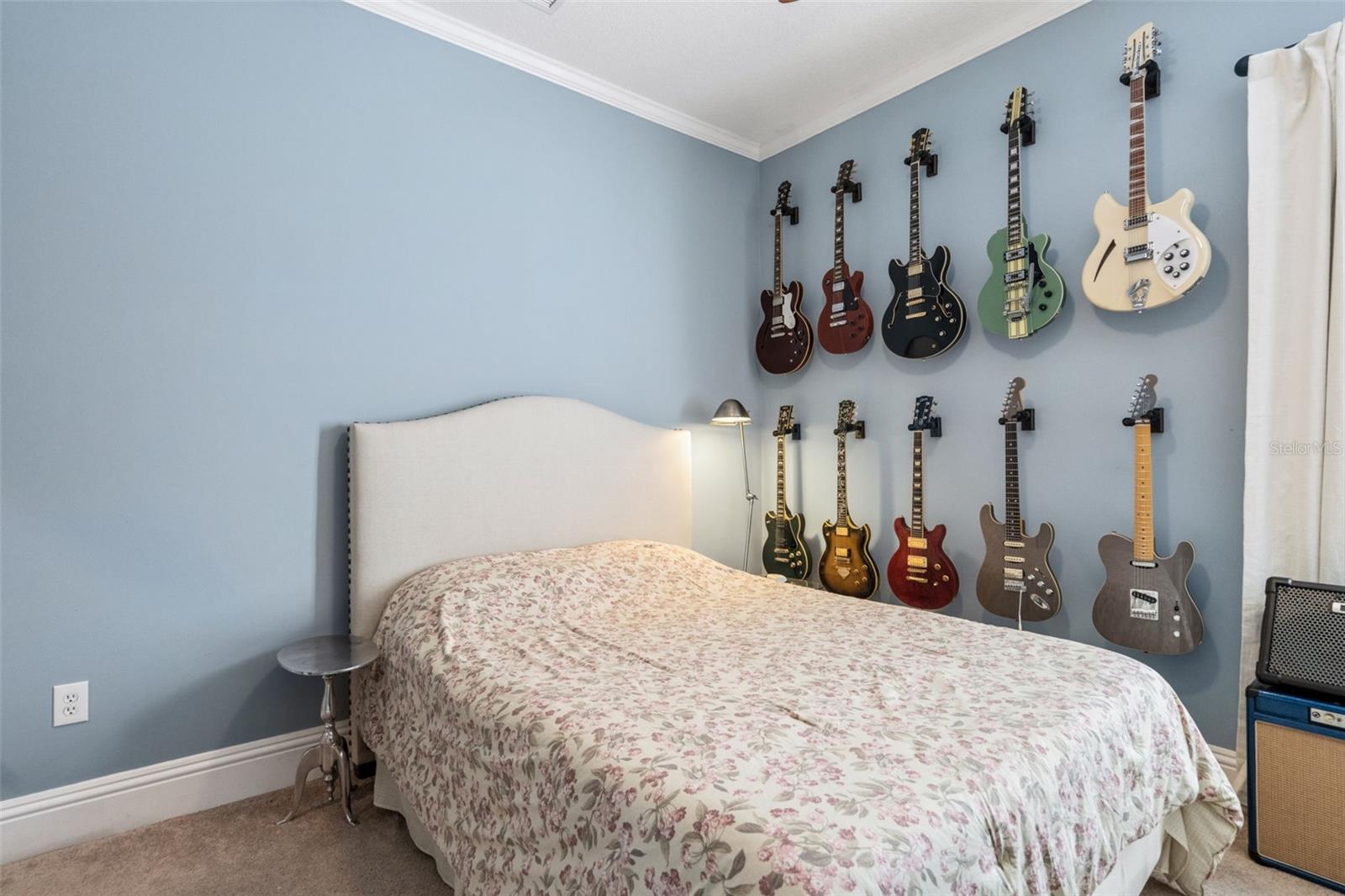 843 OAK SHADOWS RD