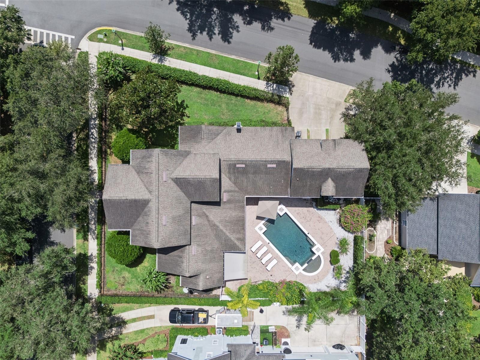 843 OAK SHADOWS RD