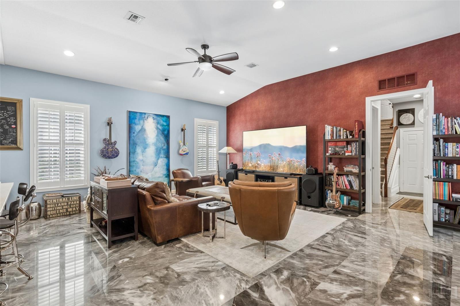 843 OAK SHADOWS RD