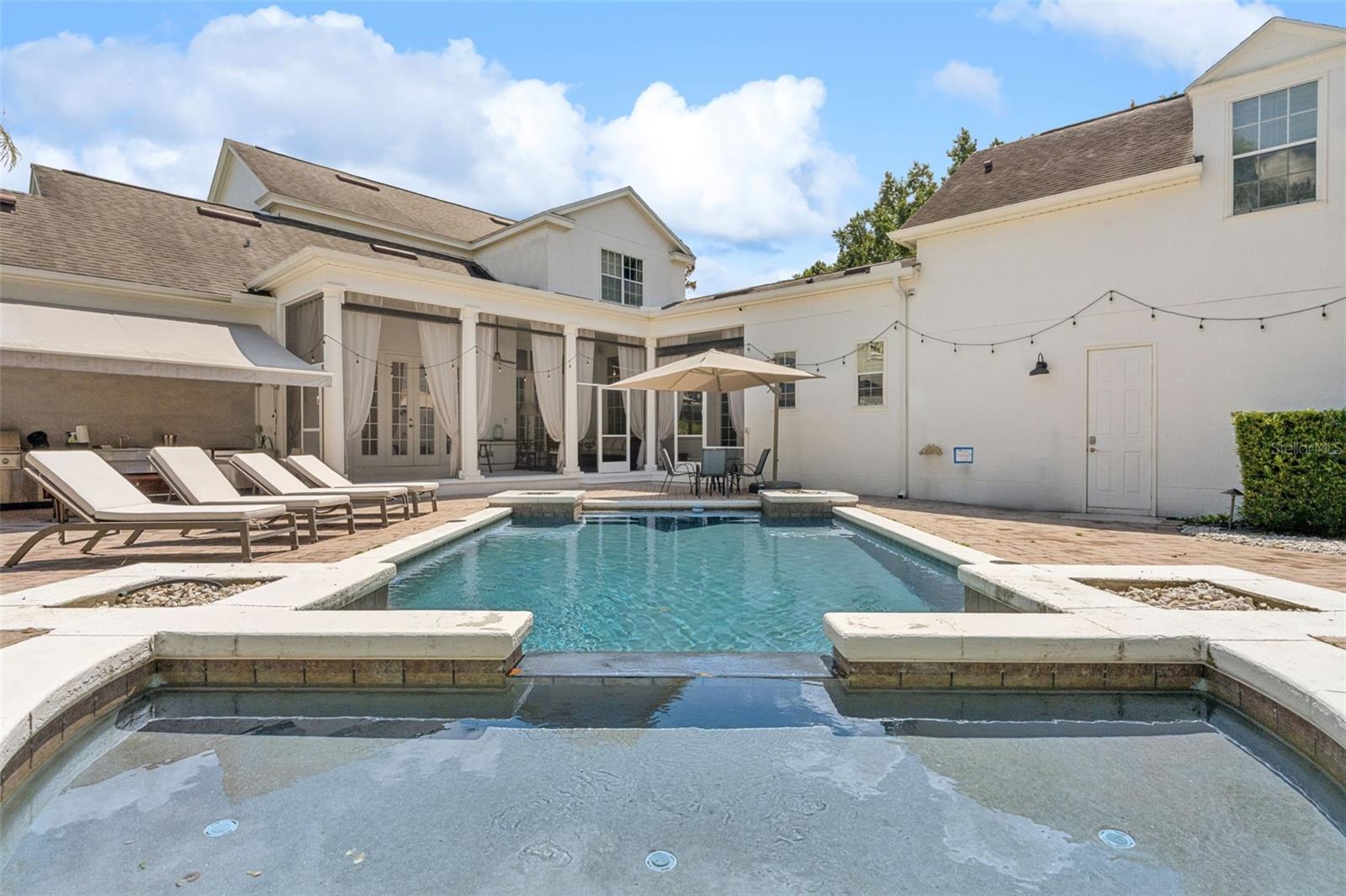 843 OAK SHADOWS RD