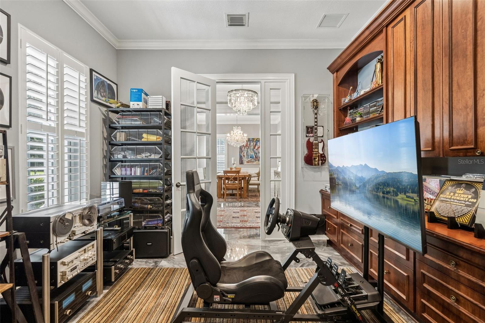843 OAK SHADOWS RD