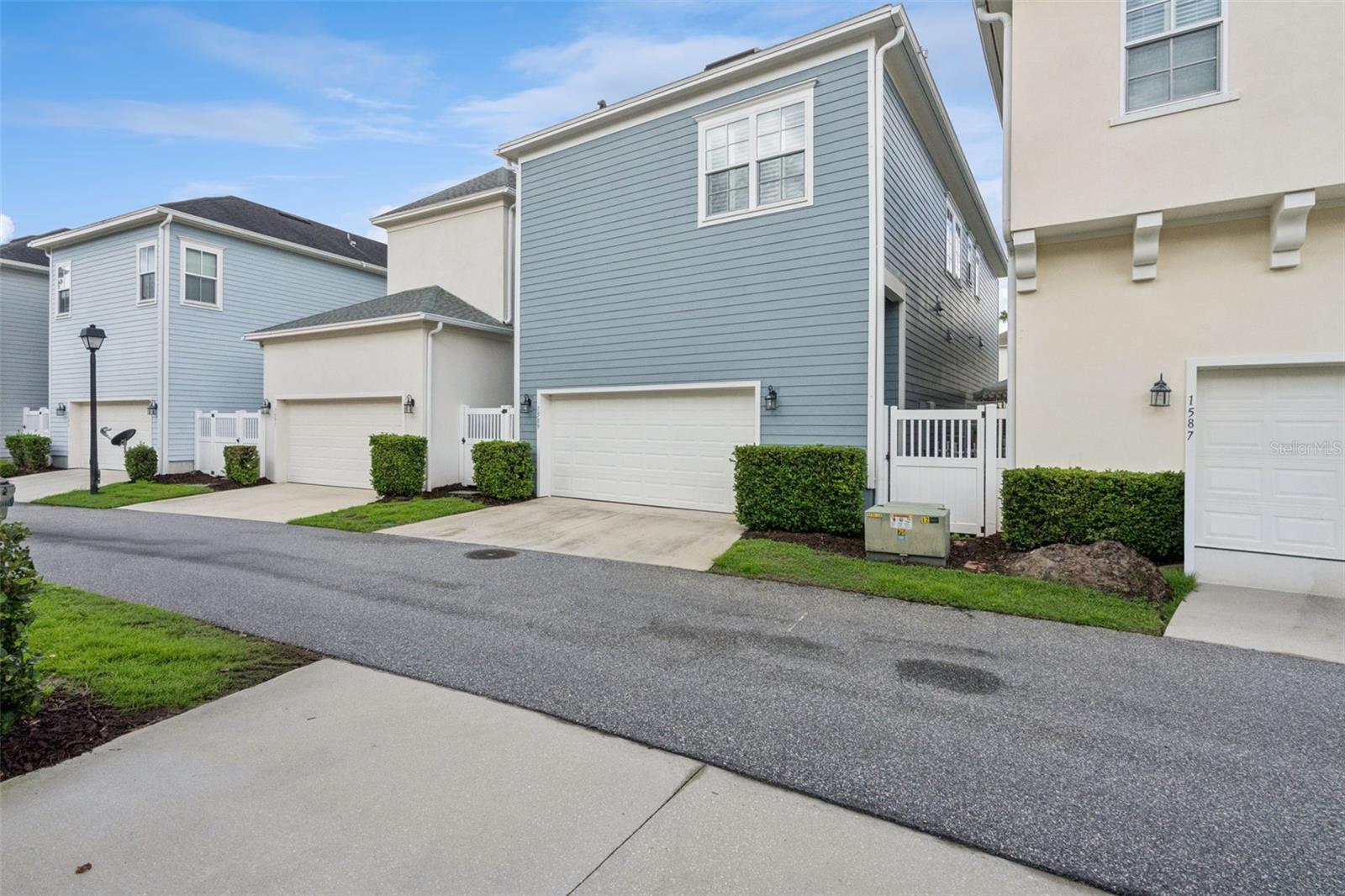 1589 RESOLUTE ST
