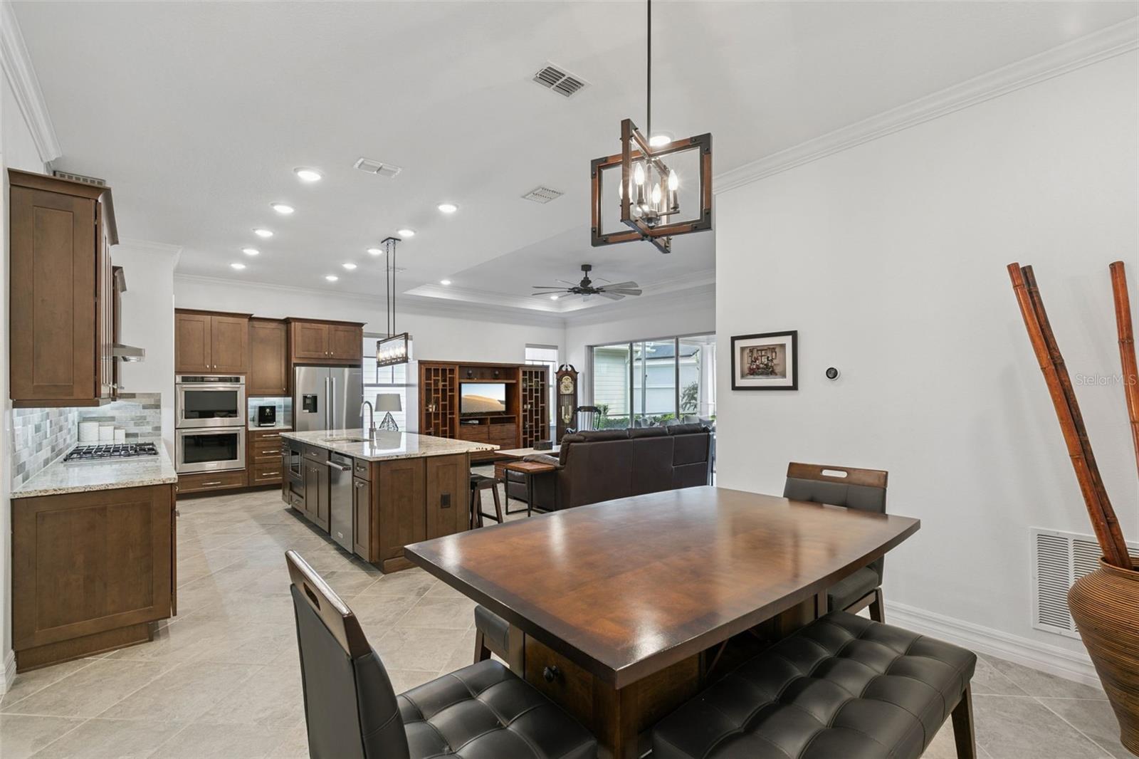 1850 BEACH RIDGE RD