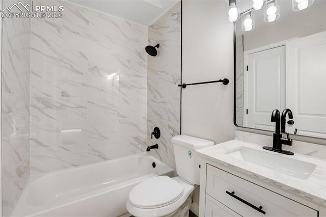 3865 Chinawood Court