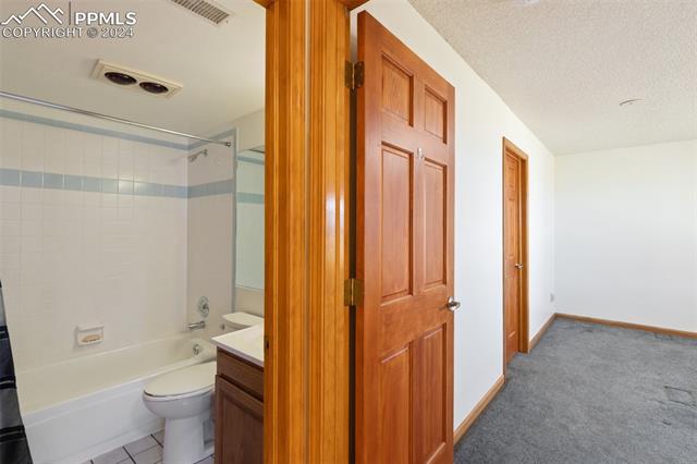 10170 TOMAHAWK Trail